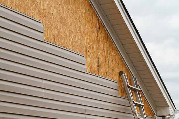 24/7 Emergency Vinyl Siding experts in Franklin, PA